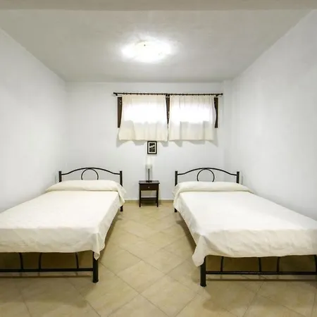 ヴィラ Katevi Luxury Seafront *