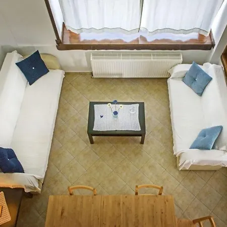 Katevi Luxury Seafront * Jeriszósz