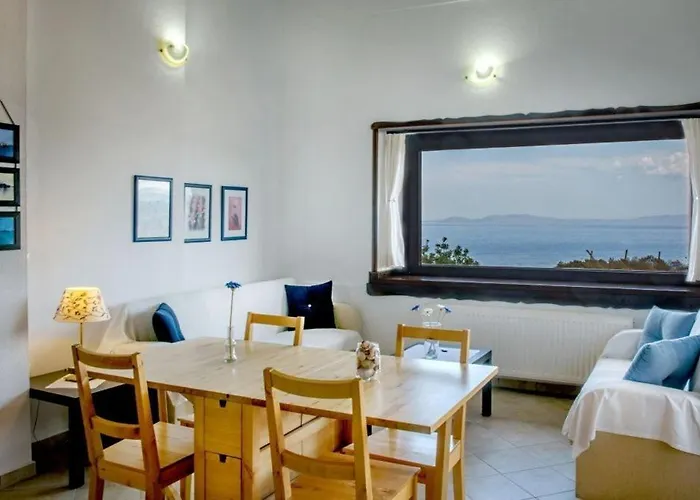 Katevi Luxury Seafront *