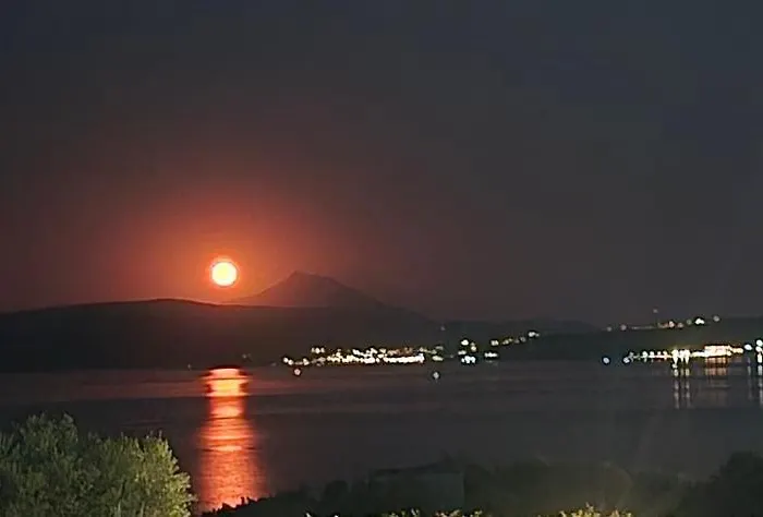 Katevi Luxury Seafront Villa