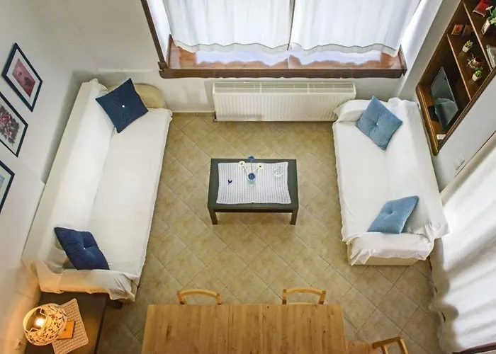 Katevi Luxury Seafront * Jeriszósz